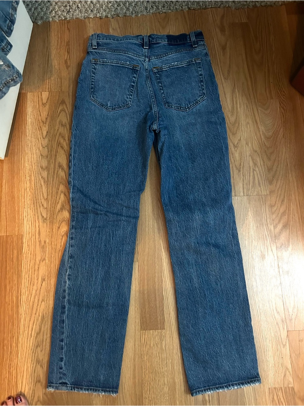Abercrombie & Fitch Distressed Dad High-Rise Jeans. Size 26/2. - Picture 13 of 16